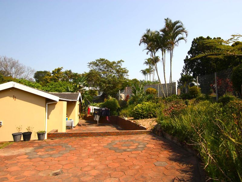 3 Bedroom House Wyebank Kloof. - Photo 2