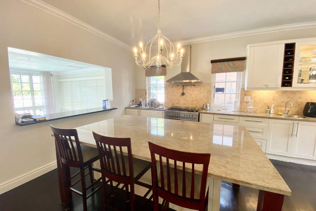 Hendra Estates - Gorgeous Family Home For Rent In Durban North! - Photo 4