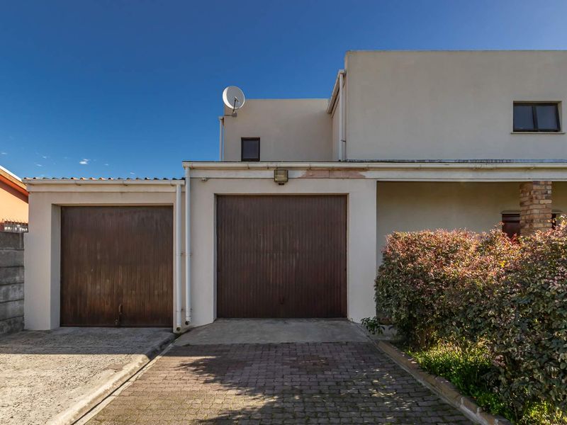 4 Bed Double Storey family home - Photo 2