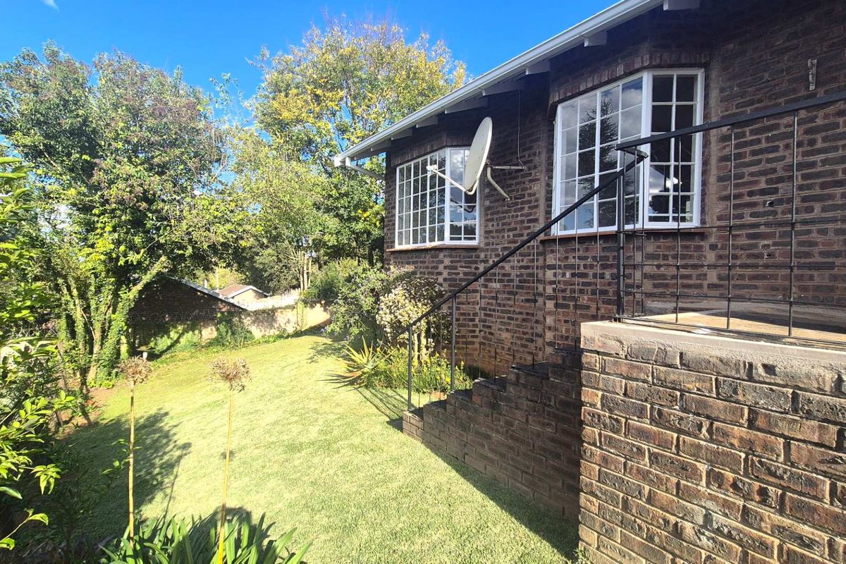 Facebrick Townhouse in Howick North With Room to Add Value - Photo 3