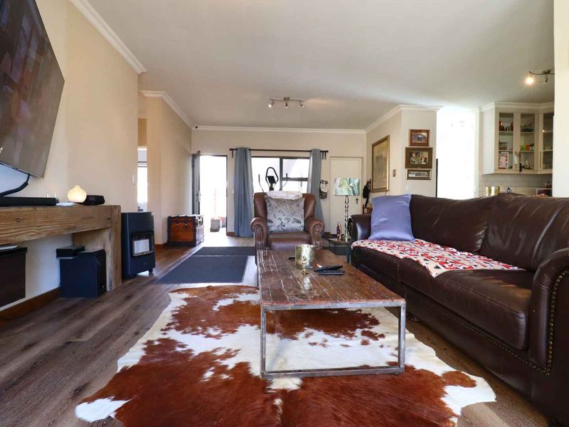 3-Bedroom Modern House For Sale - Ocean View Swakopmund - Photo 4