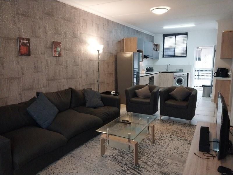 Modern 2-Bedroom Ground Floor Apartment to rent in East Glen Vredekloof Heights Brackenfell - Photo 6