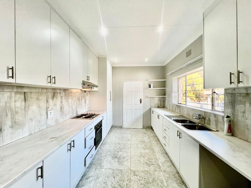 3 Bedroom House to Rent in Edleen Kempton park - Photo 7