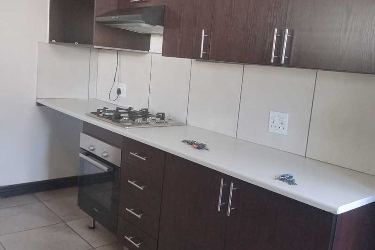 Modern Florentia Home with Business Potential on a Corner Stand - Photo 5