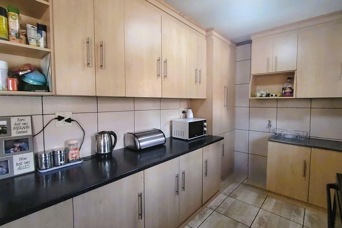 Spacious Living Meets Affordability - Photo 5