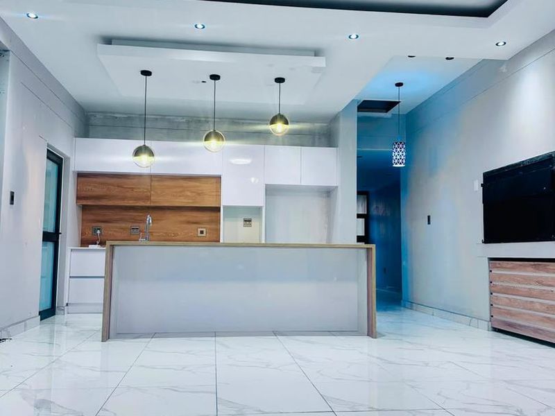 Beautiful 3-Bedroom Family Home for Sale – Desert Park, Swakopmund. - Photo 2