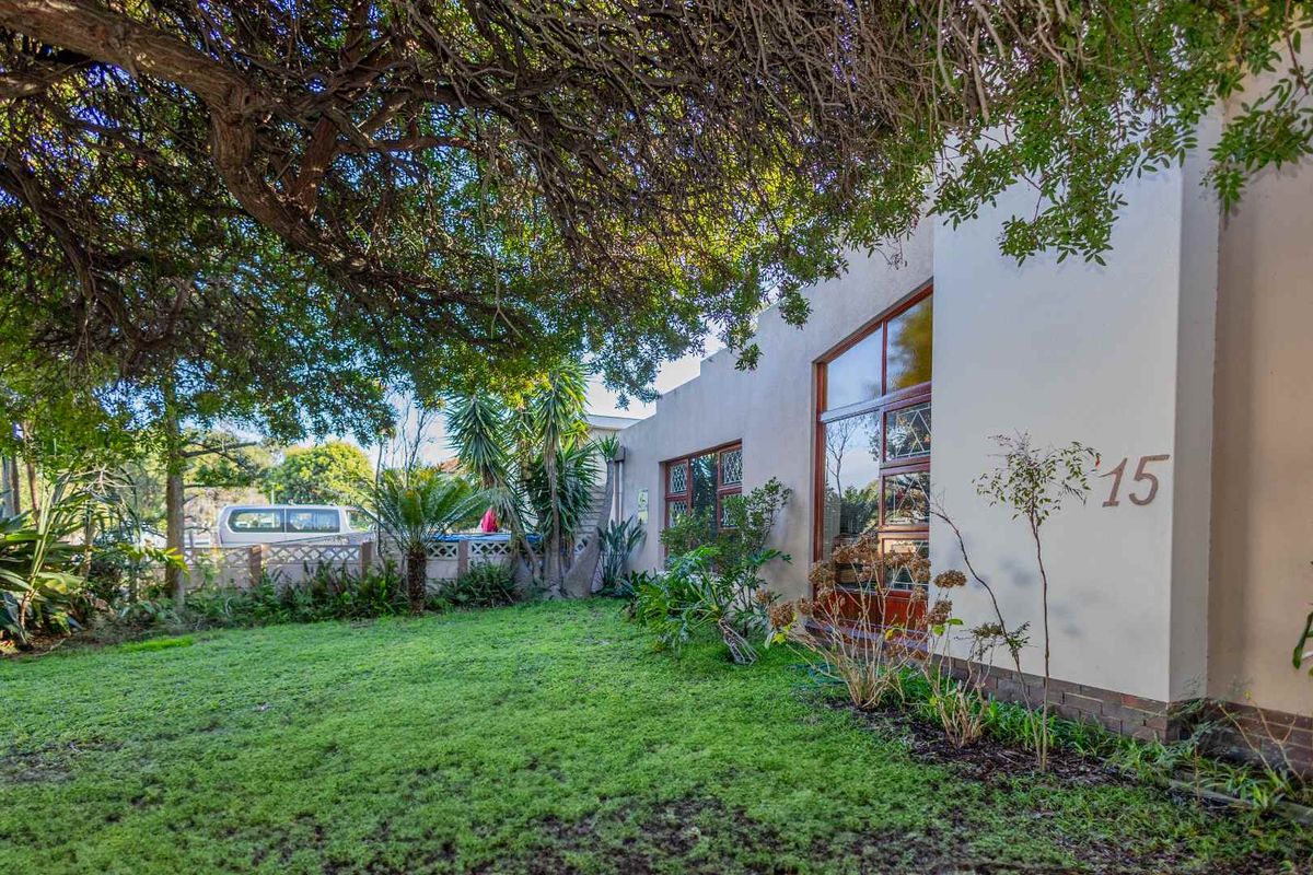 Much loved family home in the sought after area of Oostersee - Photo 4