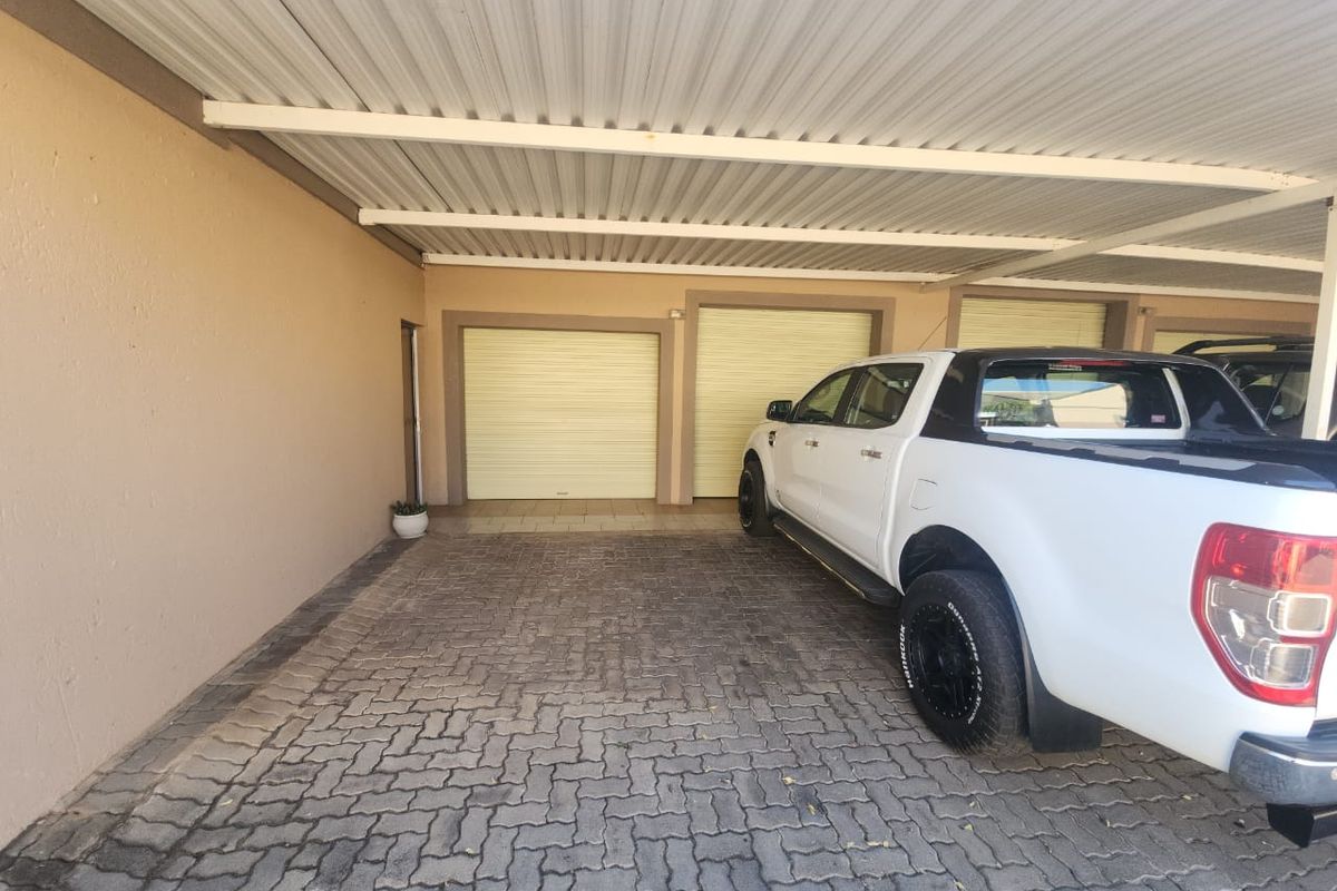 2 BEDROOM TOWNHOUSE FOR SALE IN A RETIREMENT VILLAGE ANNLIN PRETORIA - Photo 3