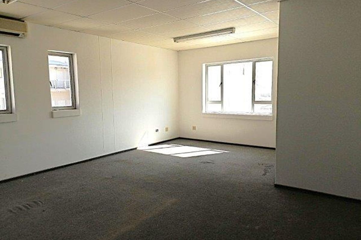 Office Space For Rent in Windhoek Central - Photo 2