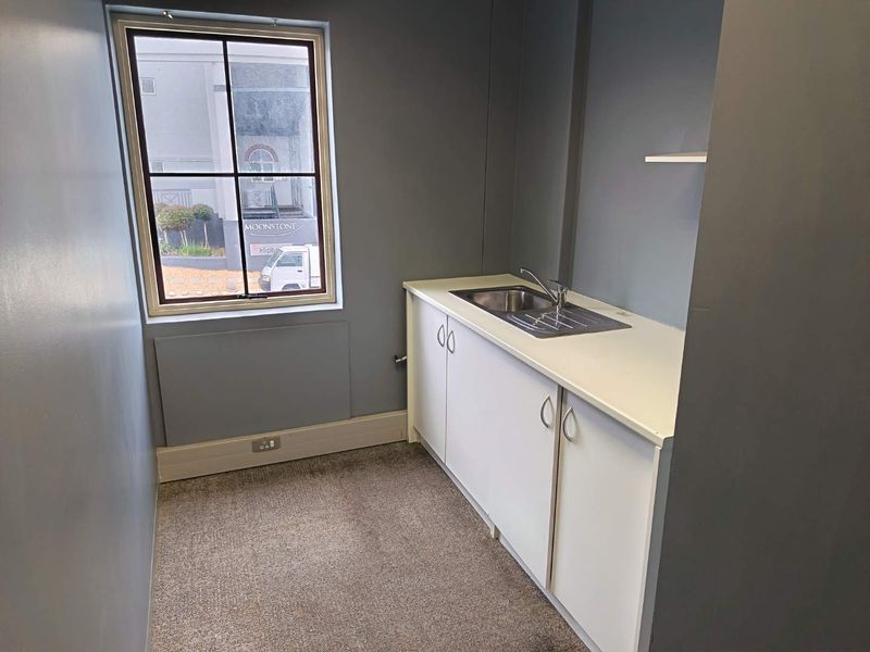 Designed to meet the needs of modern businesses, this office space offers privacy, convenience, and exceptional value - Photo 7
