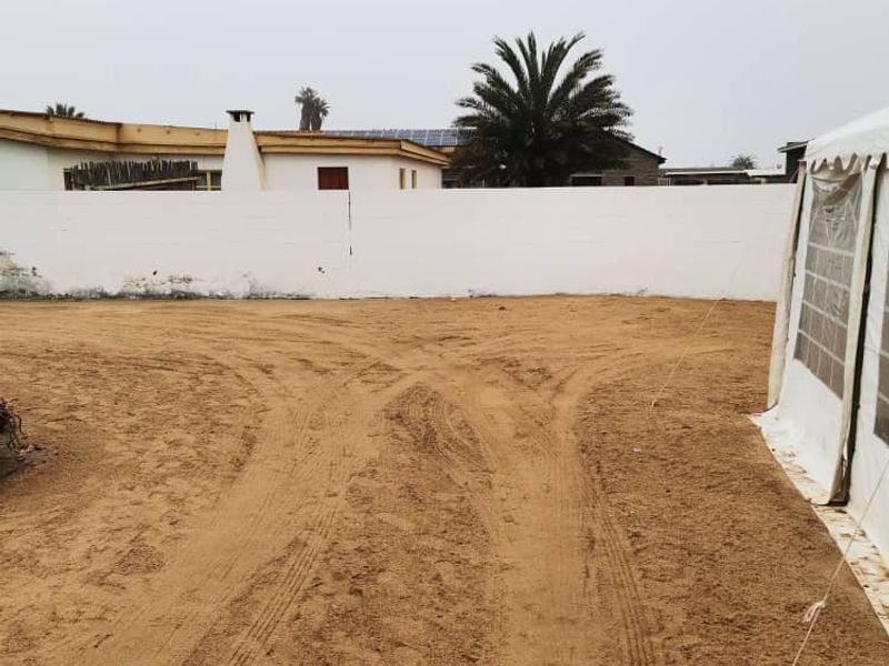 Beautiful 3-Bed Farm style house Minutes from Town and the Sea - Photo 9