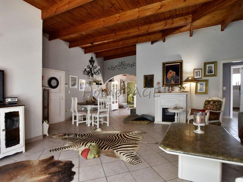 Vineta, Swakopmund:  Home with lovely period features - Photo 3