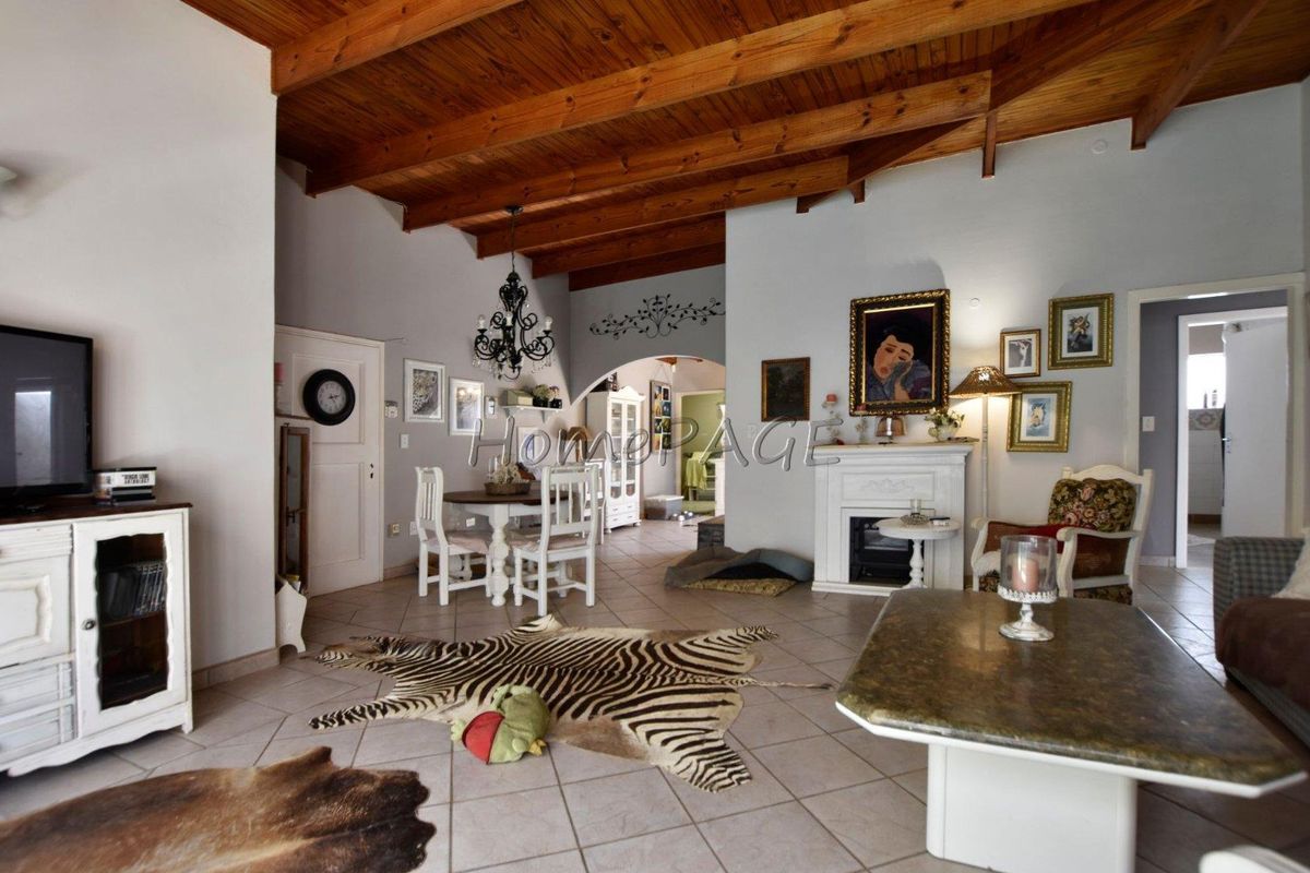 Vineta, Swakopmund:  Home with lovely period features - Photo 3