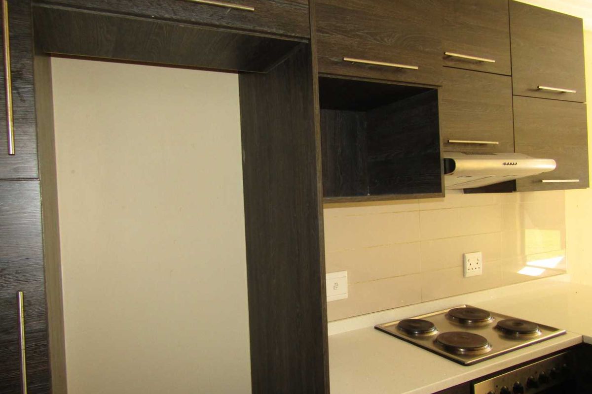 Lifestyle Living Lock Up And GO - Photo 2