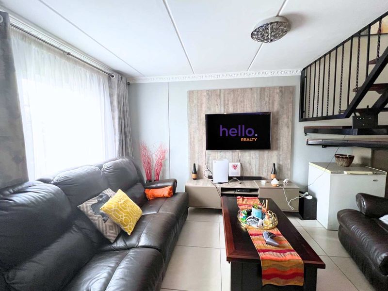 Renovated 3Bedroom Duplex in Secure Complex - Photo 10