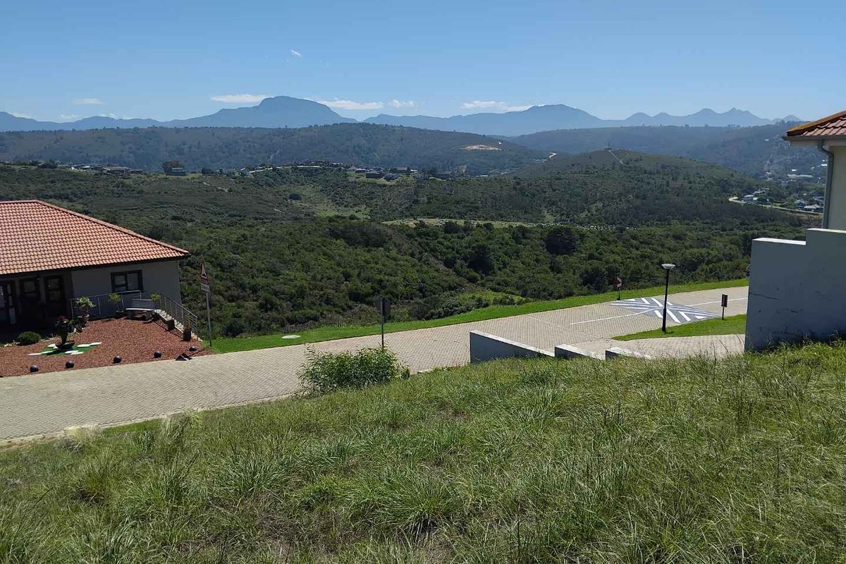 CHARMING VACANT LAND FOR SALE - Photo 2