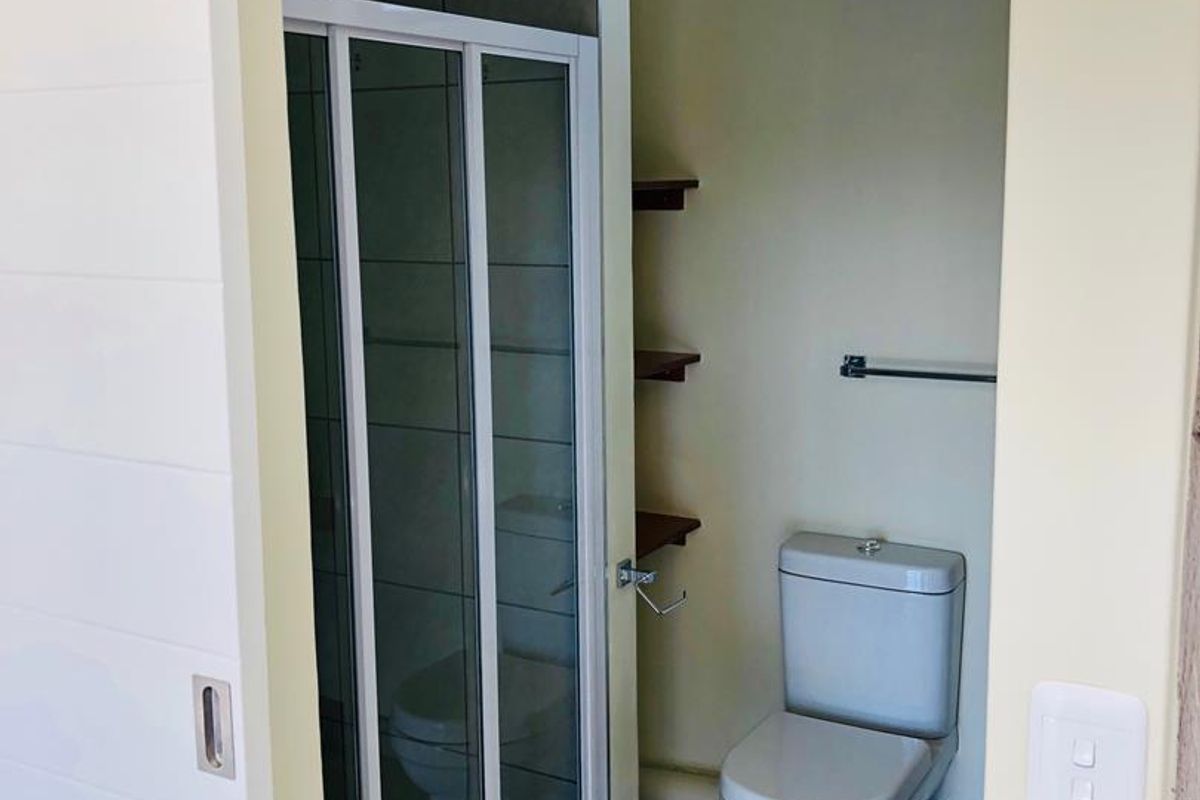 EXCLUSIVE BACHELOR PAD FOR THE BEGINNER OR STUDENT IN EXCELLENT SECURITY - Photo 5