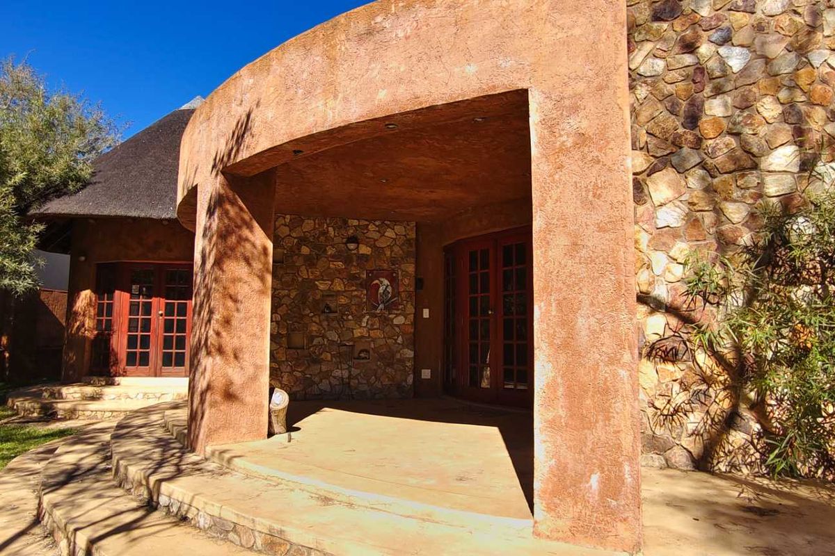 Experience a Unique African Retreat in the Heart of Leeupoort - Photo 4