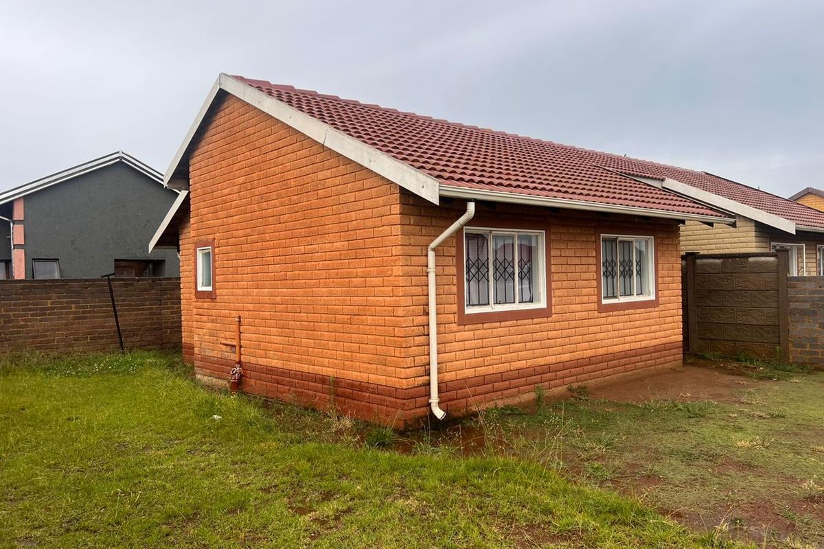 2 Bedroom House For Sale in Evaton West - Photo 2