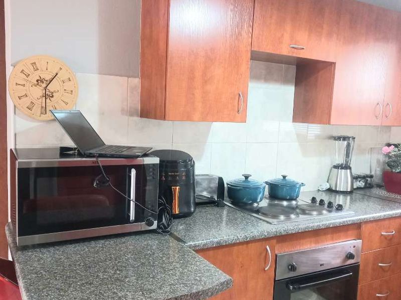 Gem & Neat Apartment - Photo 4