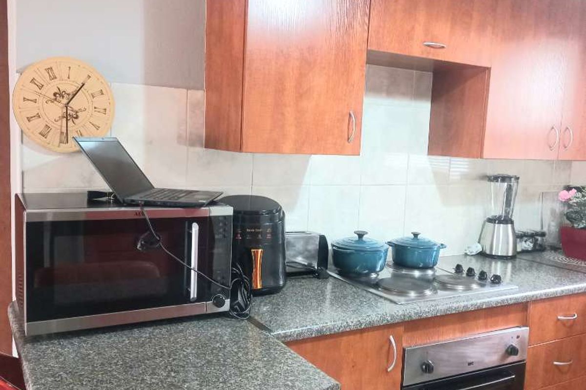 Gem & Neat Apartment - Photo 4