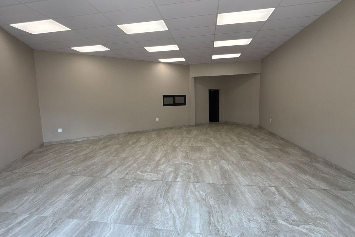 80 sqm Commercial Shop to Rent in Hilton Central - Photo 2