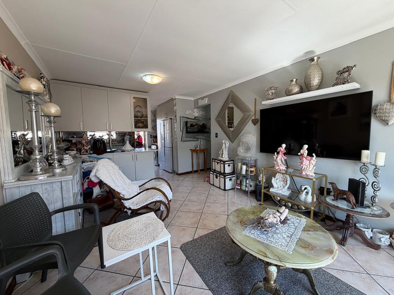 3 Bedroom Unit for sale in Elandsfontein 107 IR - Photo 7