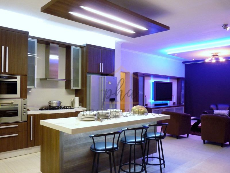 Luxurious 3-Bedroom Home with exquisite finishes in prime Meersig Area selling for N$4.9 mil - Photo 10