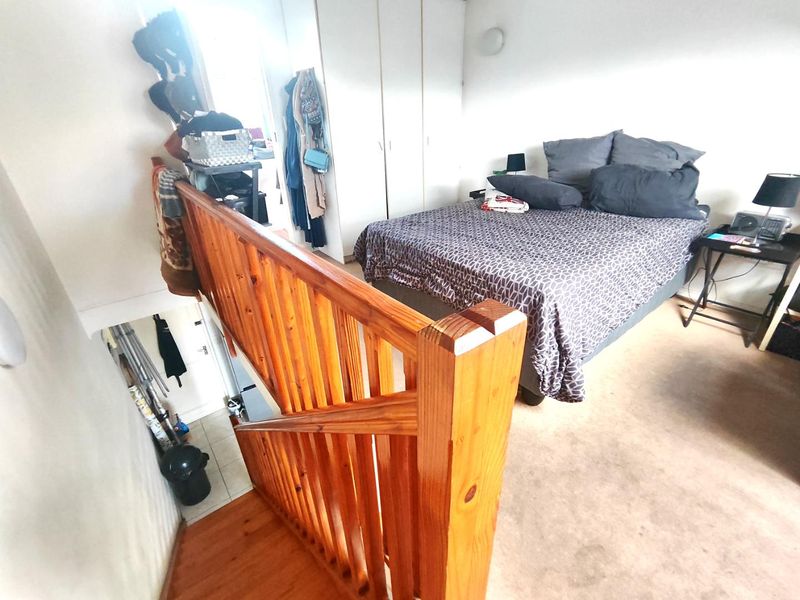 1 bedroom loft style apartment in Plumstead - Photo 10