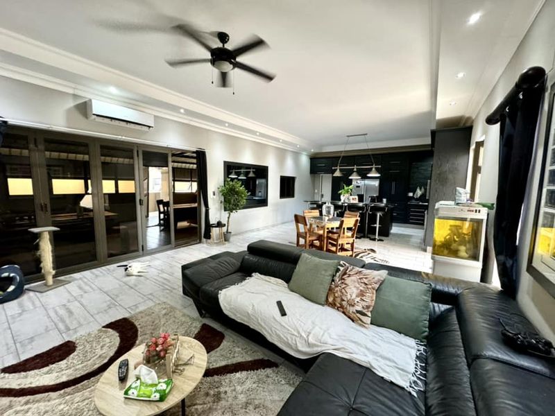 3 Bedroom House For Sale in Elisenheim - Photo 7