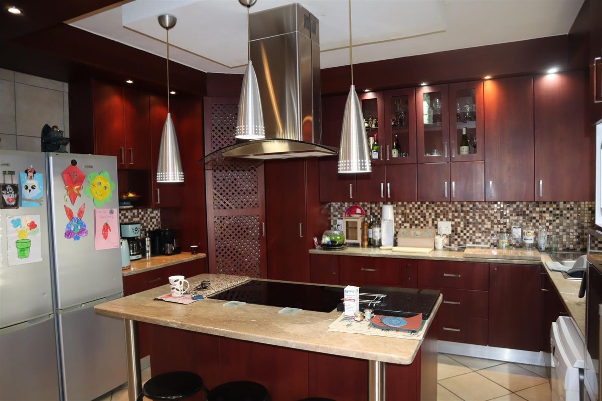 Fantastic Buy in Pioneers Park. - Photo 4