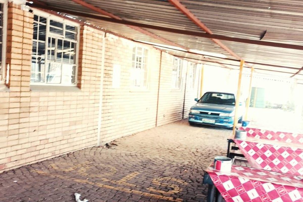 60 YEAR OLD BUSSINESS FOR SALE .LIFE TIME CLIENTS.LOTS OF NEW OPPERTINITIES.STEP IN AND DO BUSSINESS - Photo 5