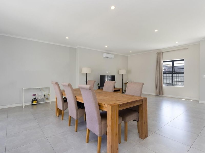Your Perfect Family Home Awaits! - Photo 8