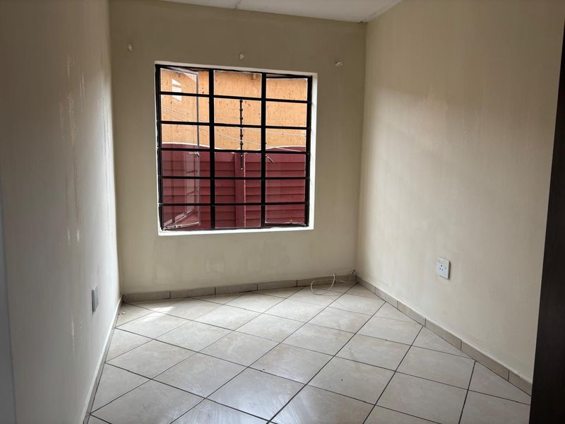 1 Bedroom Apartment for sale in Kempton Park - Photo 9