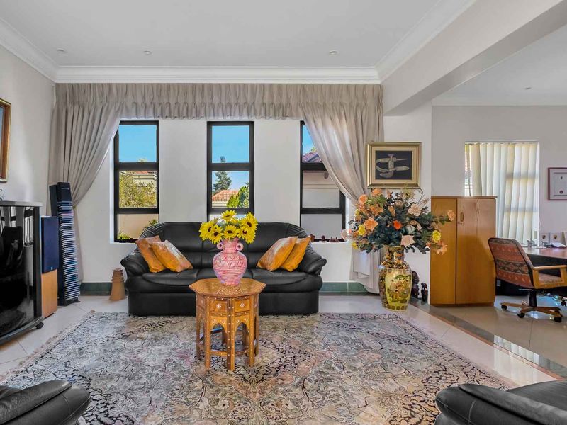 4 Bedroom House for Sale in Dainfern Golf Estate - Photo 10