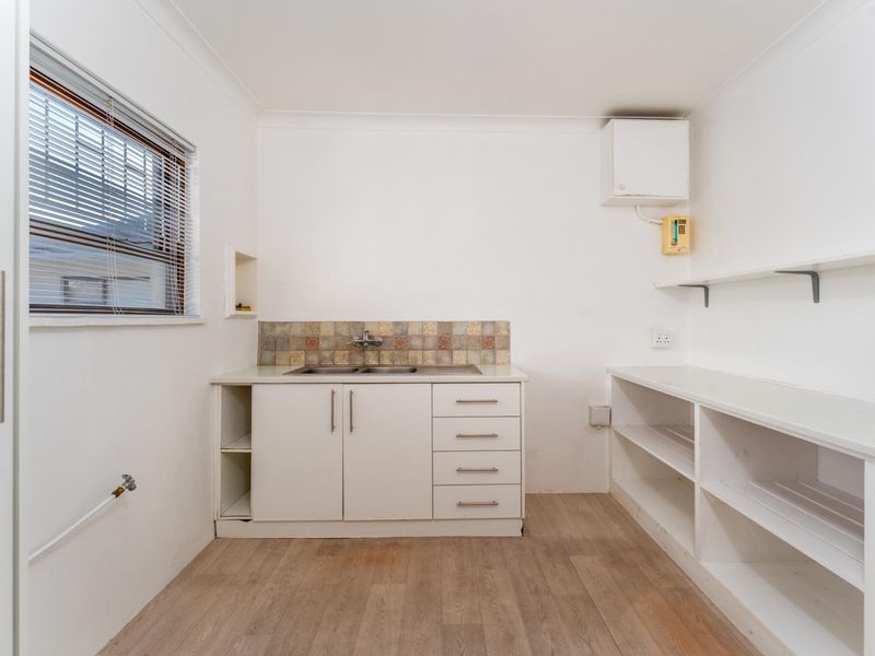 INVESTMENT 1 BED APARTMENT. - Photo 10