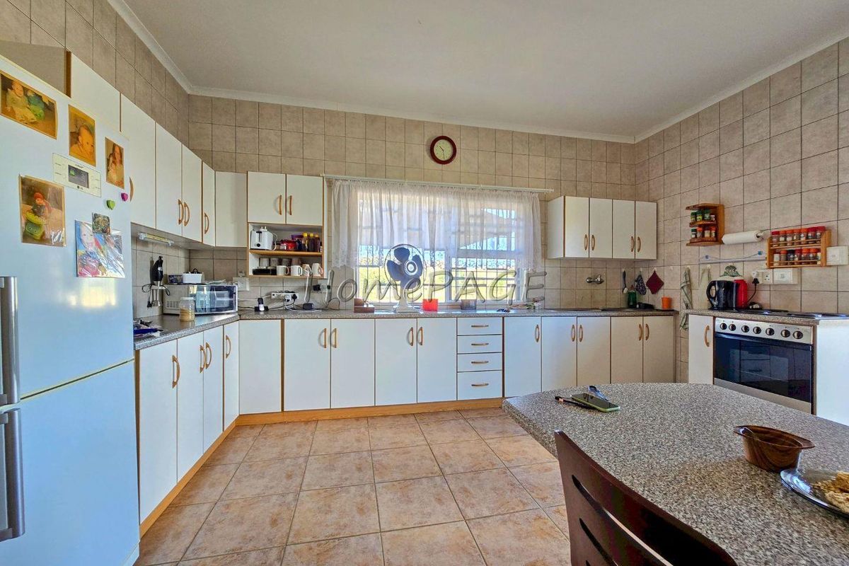 Usakos:  Smallholding close to Town is for Sale - Photo 5