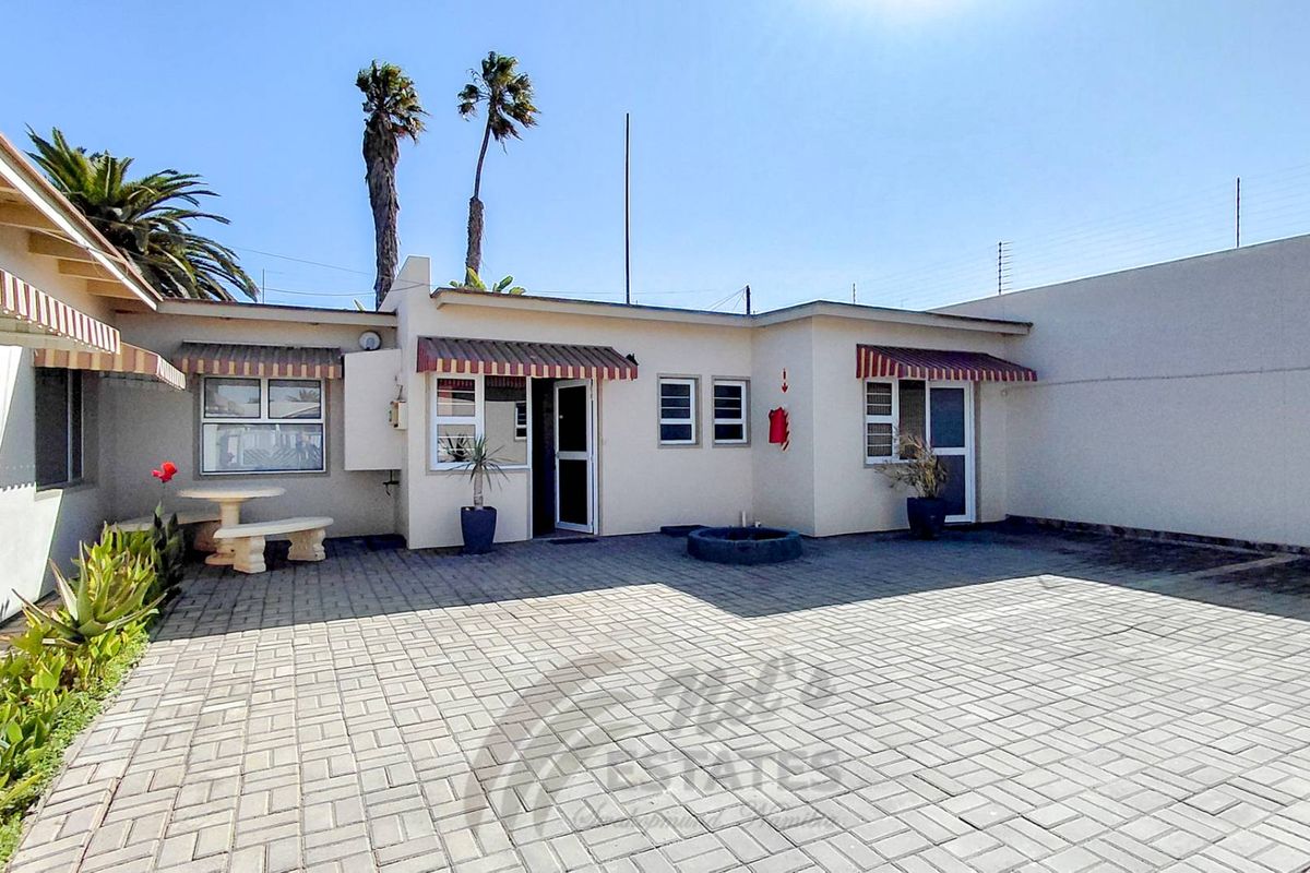Guest House For Sale in Swakopmund Central - Photo 2