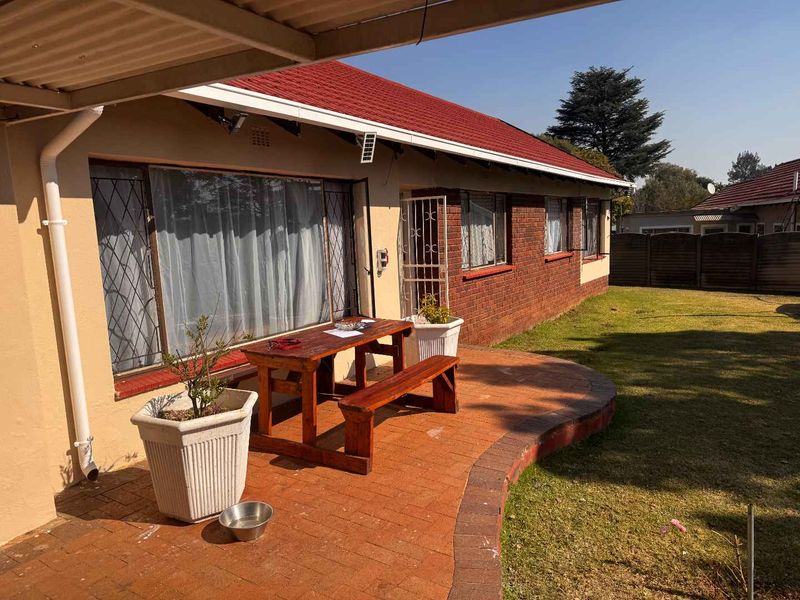 Lovely Family Home for Sale with Solar - Photo 1
