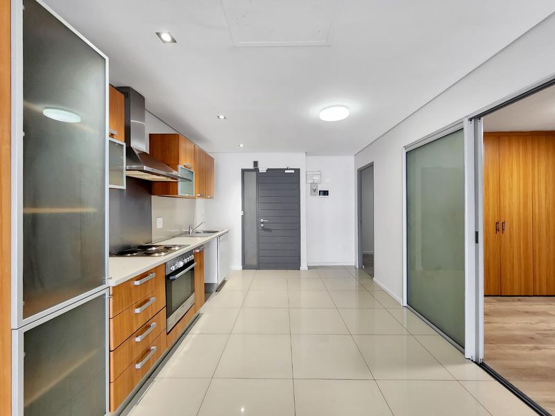 3 Bedroom Apartment in Greenmarket Place - Photo 6
