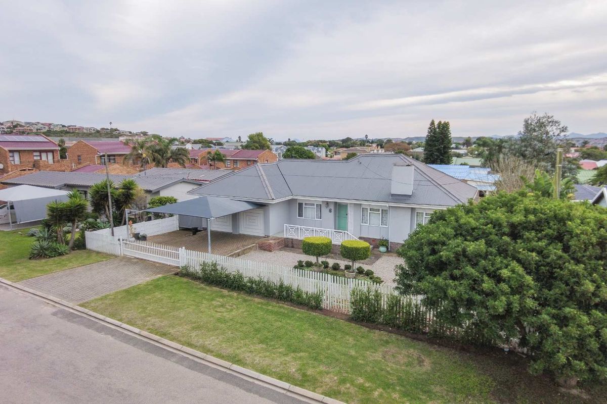 Prime location close to amenities - Photo 3