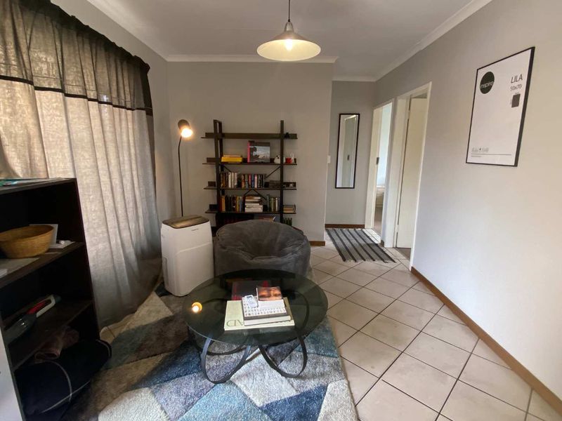 2 Bedroom Townhouse in Highveld Estate. - Photo 7
