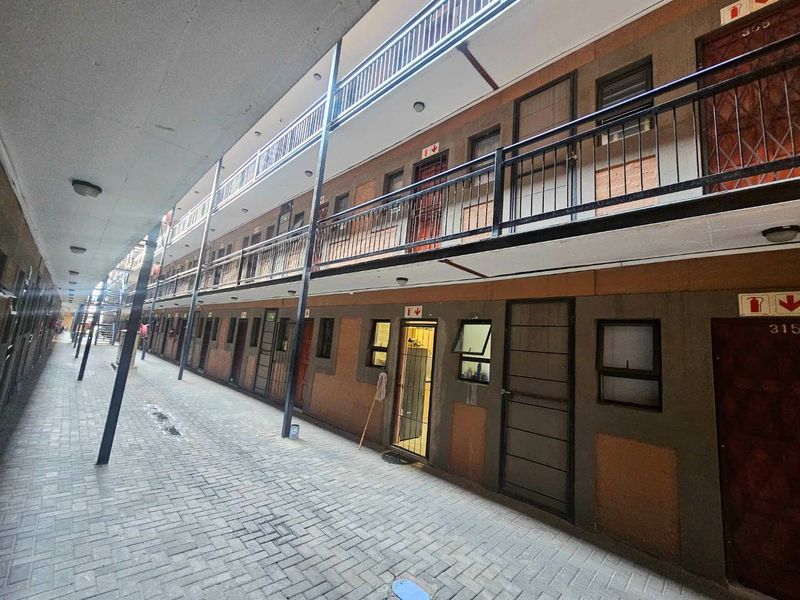 Bachelor Flat for Sale in Bains Game Lodge – Excellent Investment Opportunity - Photo 3