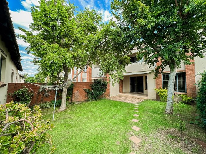 Property #2216345, Townhouse Rental Monthly in Mooikloof Ridge