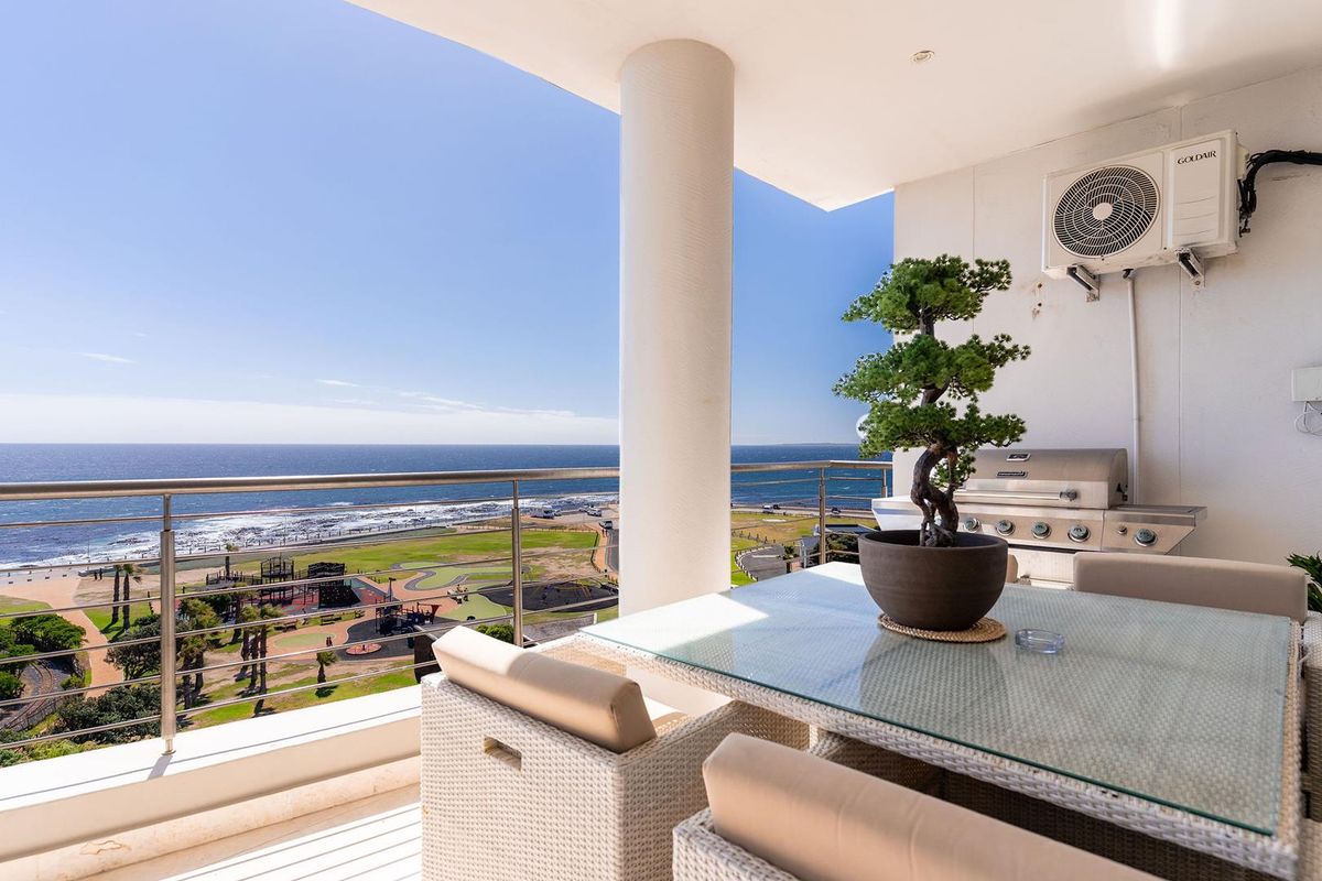 Oceanfront Elegance: Luxury Living in the Heart of Mouille Point - Photo 5