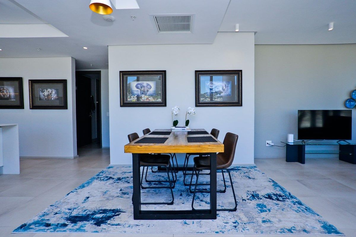 Furnished 2 bedroom apartment in 117 on Strand - Photo 5