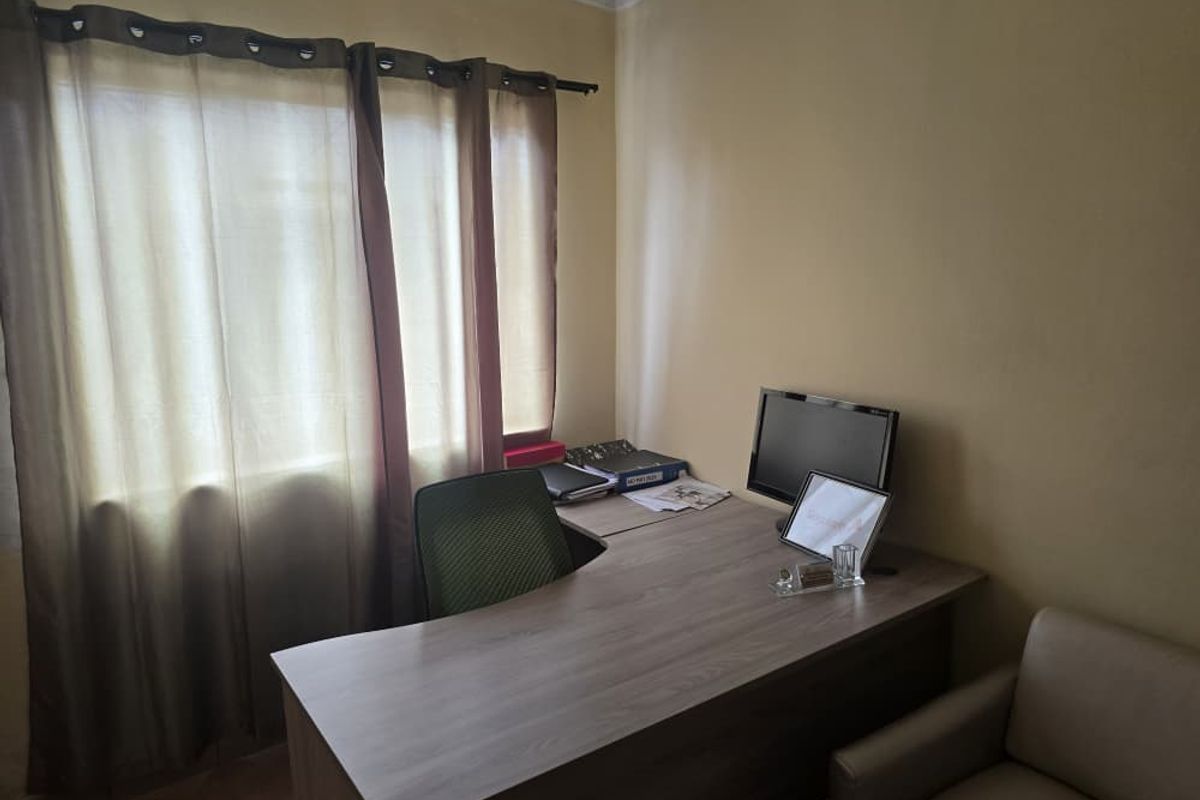 Prime Office Property for Sale - Windhoek Central - Photo 2