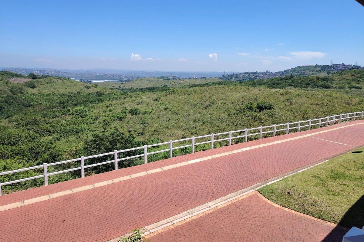 1 bedroom Apartment in Mount Edgecombe - Photo 3