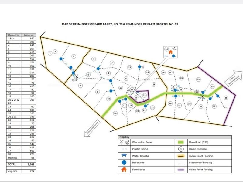 A detailed farm layout map showing camp divisions, water infrastructure, fencing types, and the location of the main farmhouse.