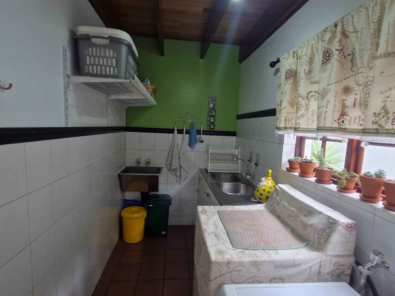 PRISTINE FAMILY HAVEN - Photo 10